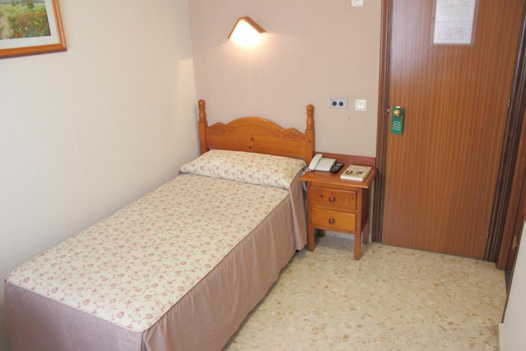 Hotel Abadi Córdoba Szoba fotó